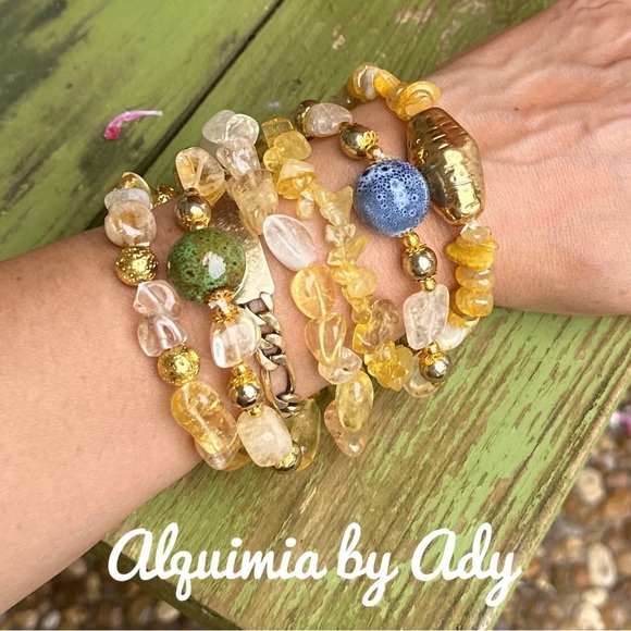 Alquimia Multicolor Beaded Bracelet - Picture 2 of 5